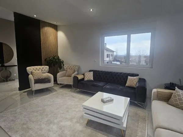 Maison 5 pièces 130 m²