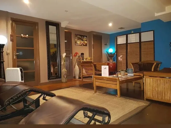 LOCATION PURE LOCAL COMMERCIAL 75011 PARIS