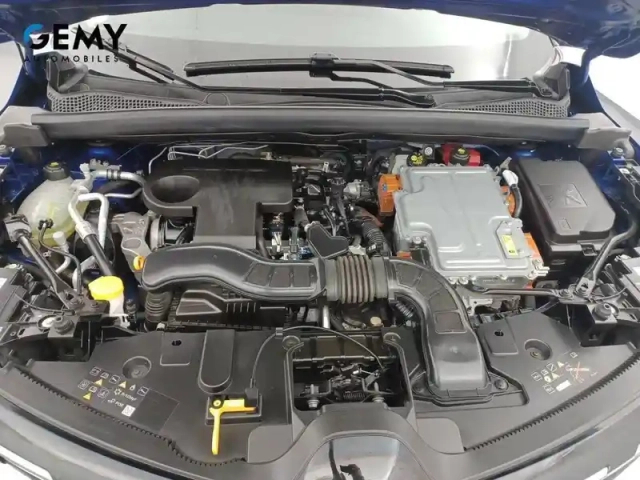 Renault Captur e-tech plug-in 160 — photo 20