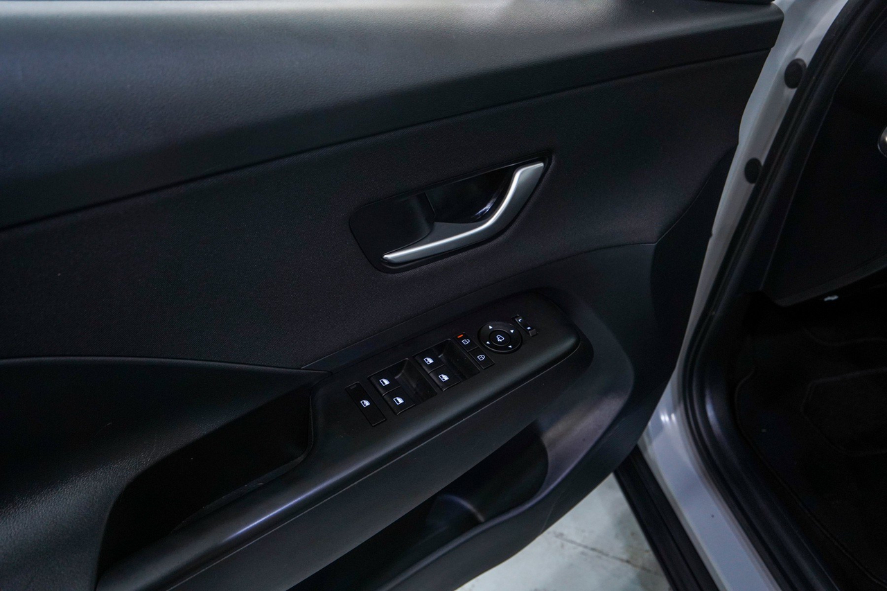 Hyundai Kona — photo 16
