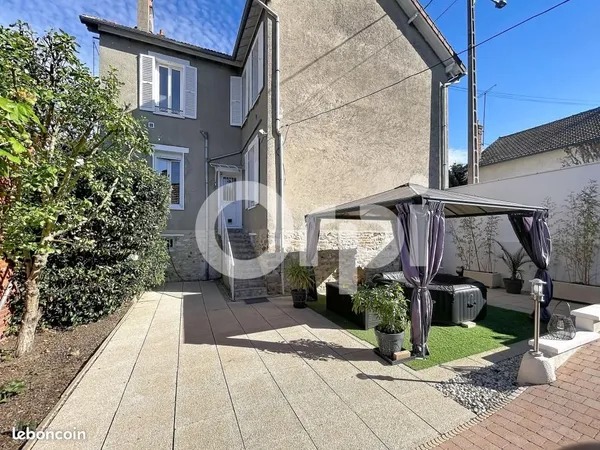Immeuble 175 m²