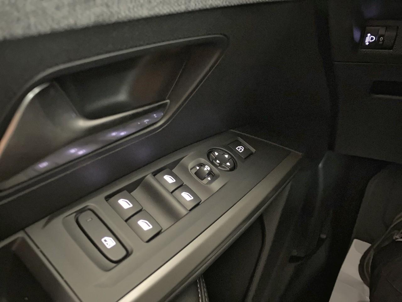 Peugeot 5008 hybrid 145 ch e-dcs6 allure — photo 20