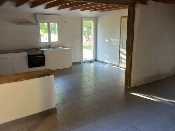 Maison à louer en campagne sur la commune de Blain