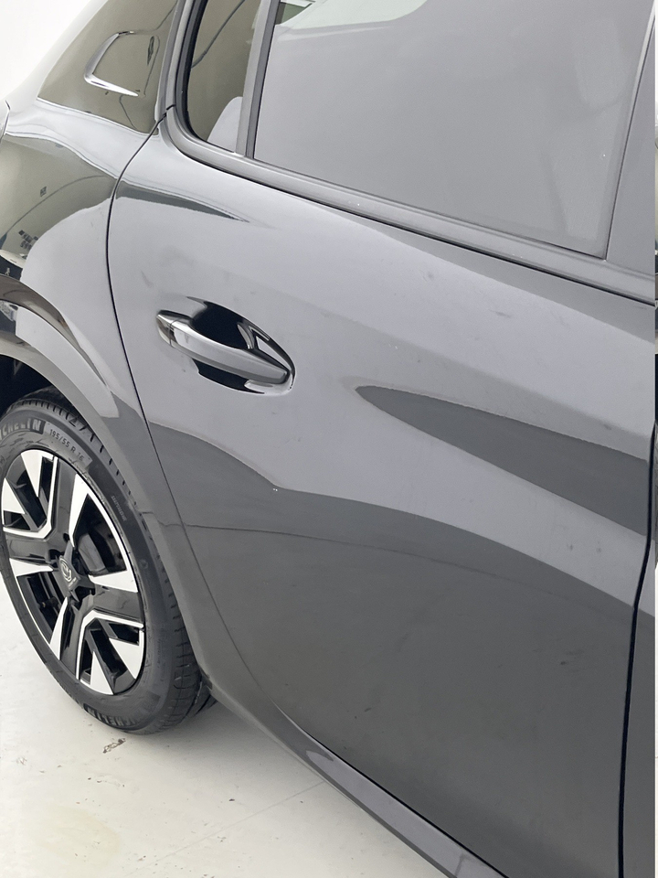 Peugeot 208 — photo 34
