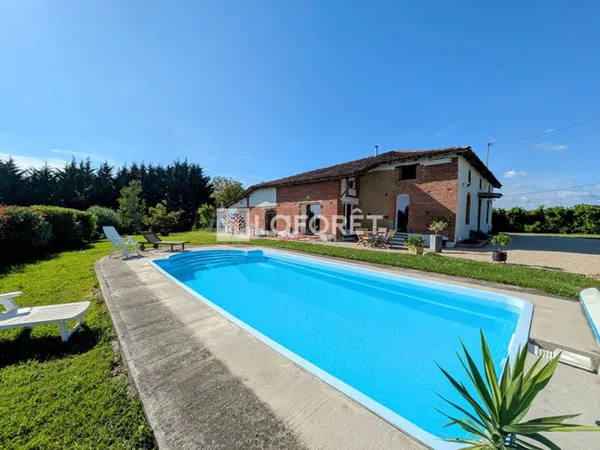 Maison de caractère 5 pièce(s) 198 m2 avec piscine et garage !
