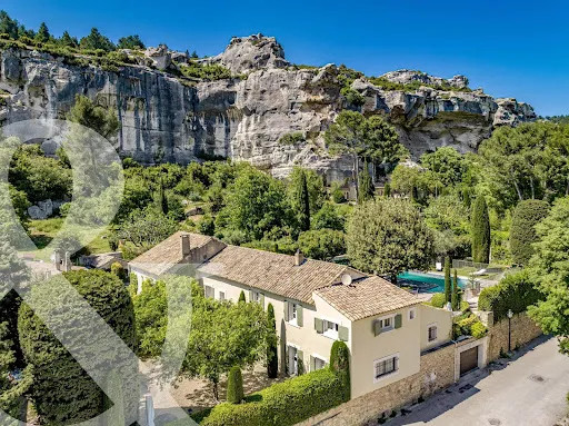 Maison 7 pièces 219 m²