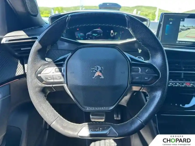 Peugeot 2008 electrique 136 ch — photo 16