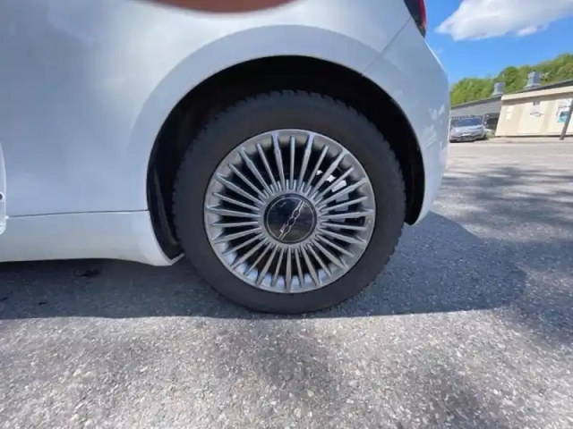 Fiat 500 e 118ch icône — photo 11