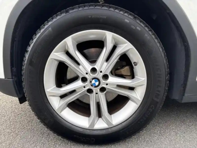 Bmw X3 sdrive18da 150ch lounge euro6c — photo 10