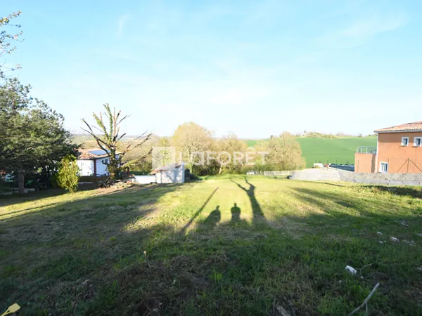 Terrain 1854 m²