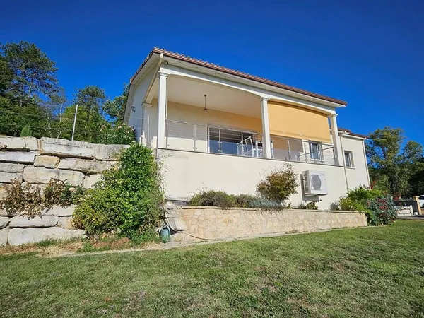 Maison 5 pièces 175 m²