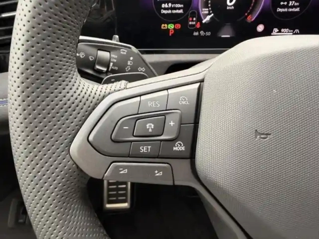 Volkswagen Tiguan 2.0 tdi 150ch r-line edition dsg7 — photo 9
