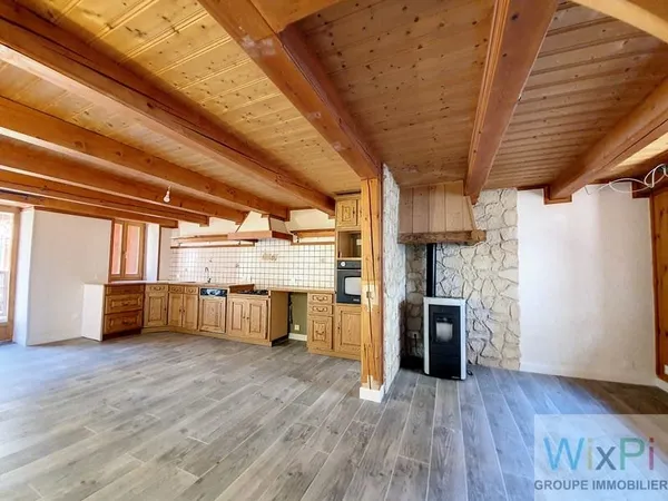 MAISON A PROXIMITE DES STATIONS DE SKI