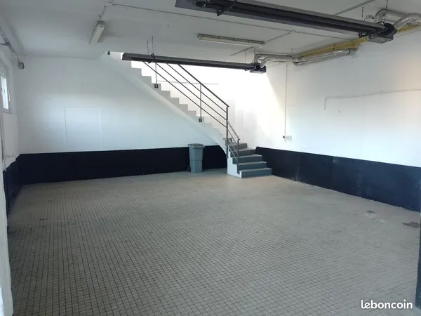 Location surfaces commerciales 150 M2
