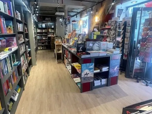 Commerce 52 m²