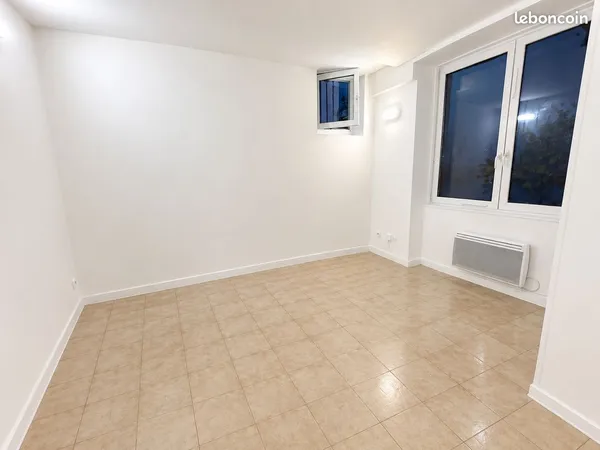 Studio 1 pièce 25 m²