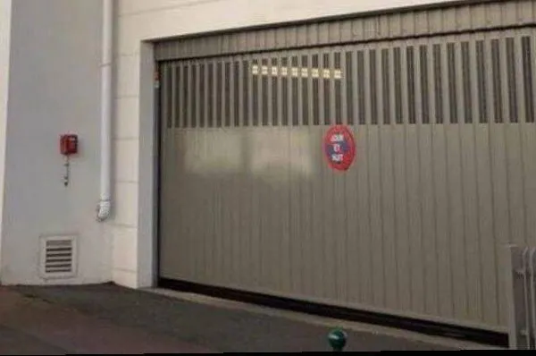 Parking 12 m²