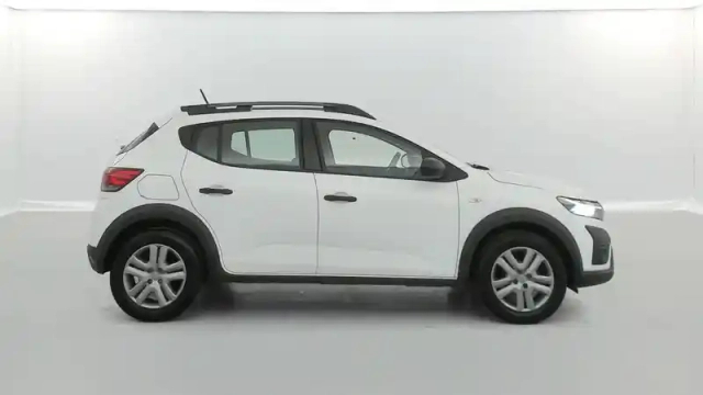 Dacia Sandero eco-g 100 — photo 15