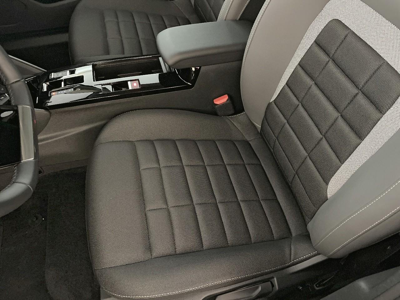 Citroën C4 hybride 136 e-dcs6 plus — photo 9