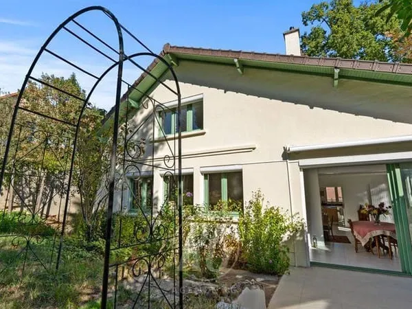 Maison 7 pièces 192 m²