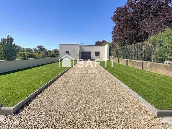Maison rénovée avec grand terrain - Douai