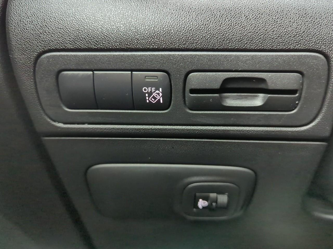 Citroën C3 Aircross puretech 130 s&s eat6 max — photo 22