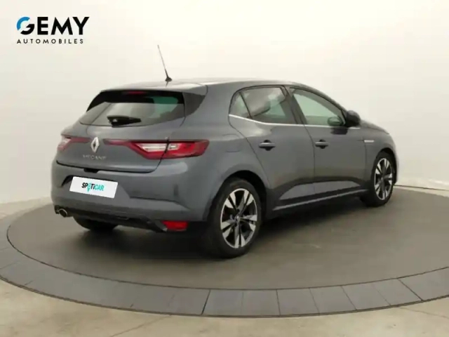 Renault Megane mégane iv berline dci 165 energy edc — photo 39