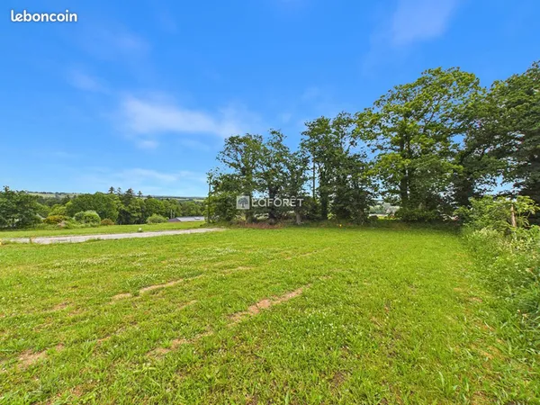 Terrain 614 m² SAINT THOIS