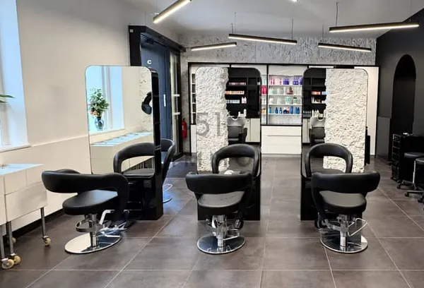 PARIS 16€ - FONDS DE COMMERCE COIFFURE & ESTHÉTIQUE - 108