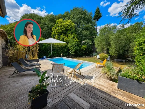 Maison 10 pièces 270 m²
