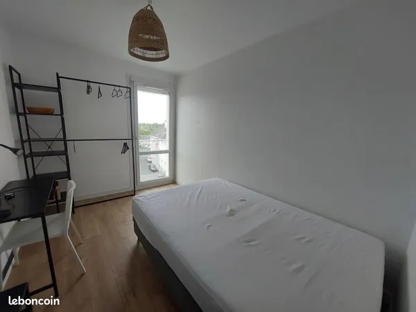 Chambre 1 pièce 9 m²