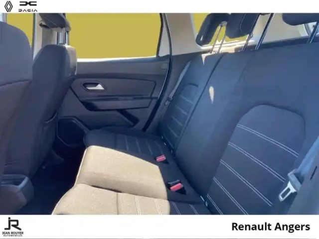 Dacia Duster 1.0 eco-g 100ch confort 4x2 — photo 4
