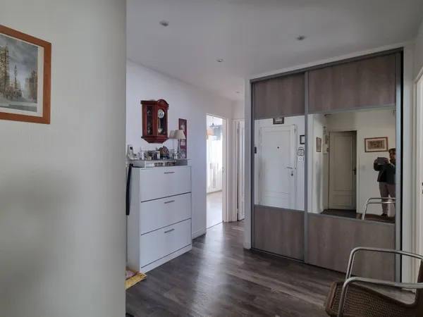 Appartement 4 pièces 83 m²