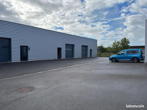 LOCAL BOX stockage atelier 150m2
