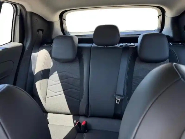Jeep Avenger 1.2 turbo t3 100ch altitude — photo 14