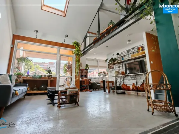 Loft 4 pièces 103 m²