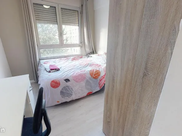 Chambre 4 pièces 65 m²