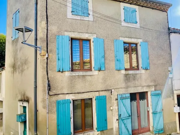 RUSTIQUES MAISON DE VILLAGE 3 CHAMBRES DPE C
