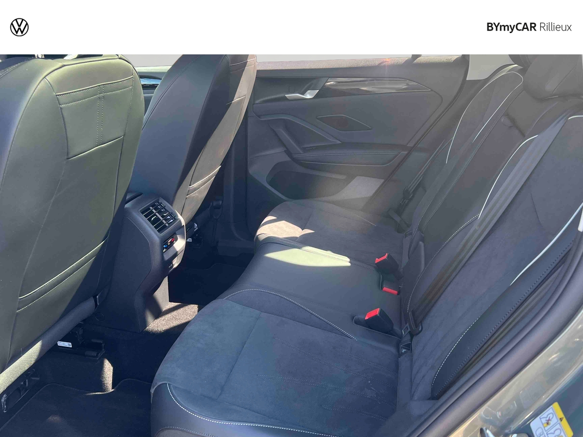Volkswagen Tiguan 1.5 eHybrid 204ch DSG6 — photo 12