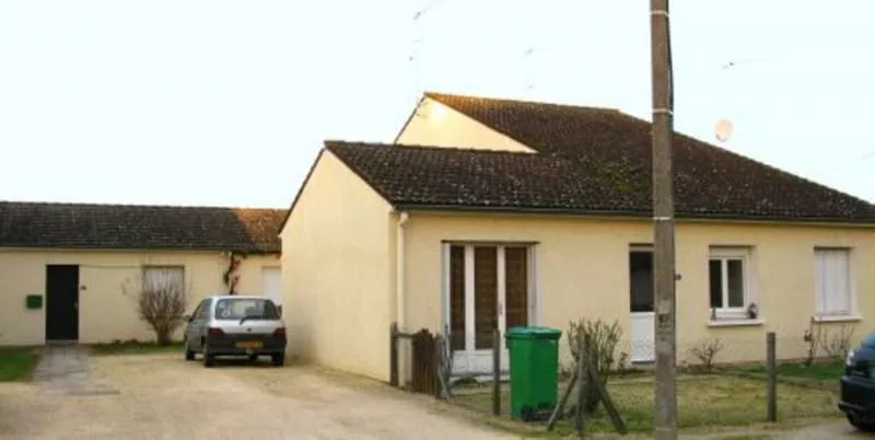 Photo 1