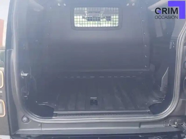 Land Rover Defender 90 d200 mhev bva8 hardtop — photo 12
