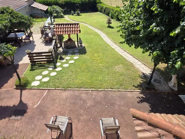 Villa 5 pièces 140 m²