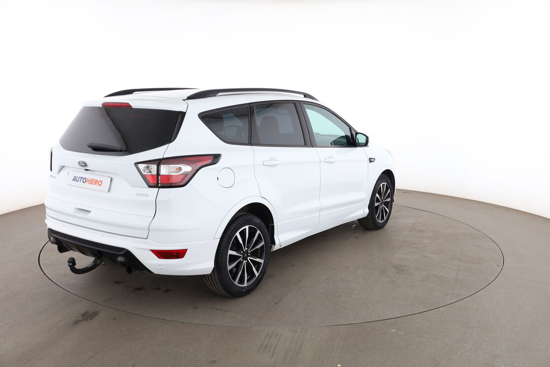 Ford Kuga 1.5 EcoBoost ST Line 4x2 — photo 5