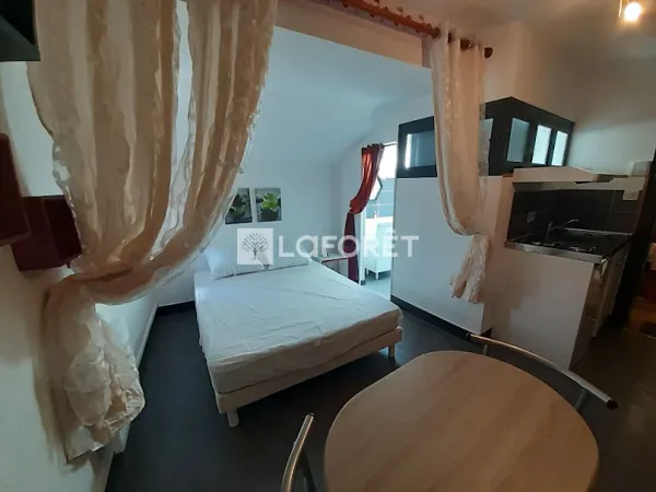 Studio 1 pièce 18 m²