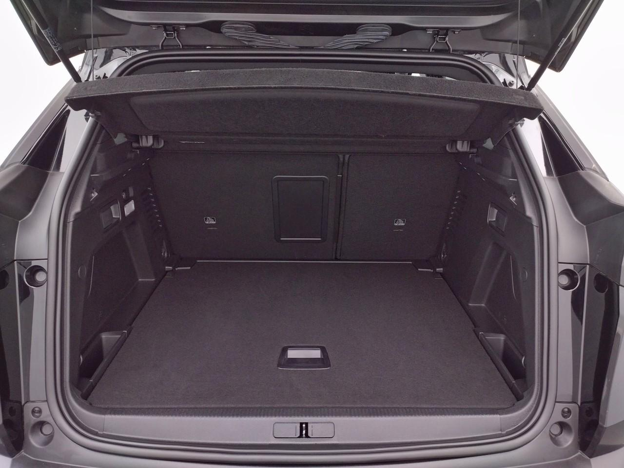 Peugeot 3008 puretech 130ch s&s eat8 gt — photo 14