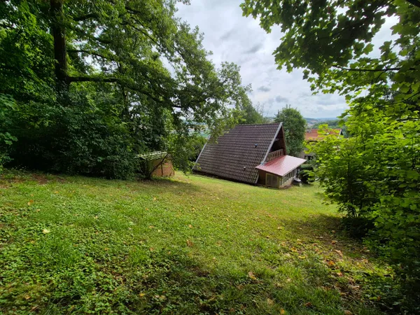 FROUARD - Terrain 2100m2 en partie constructible