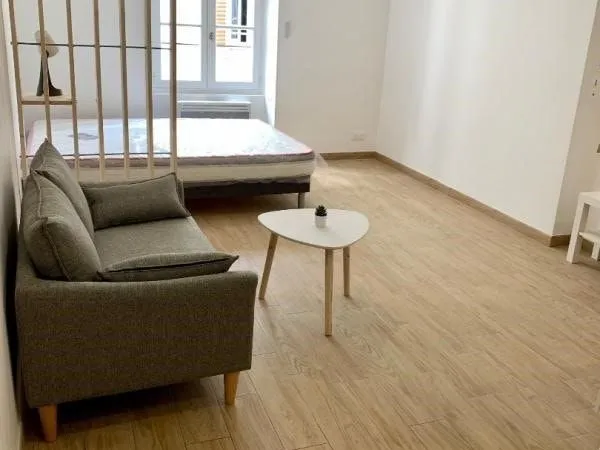 Studio 1 pièce 23 m²