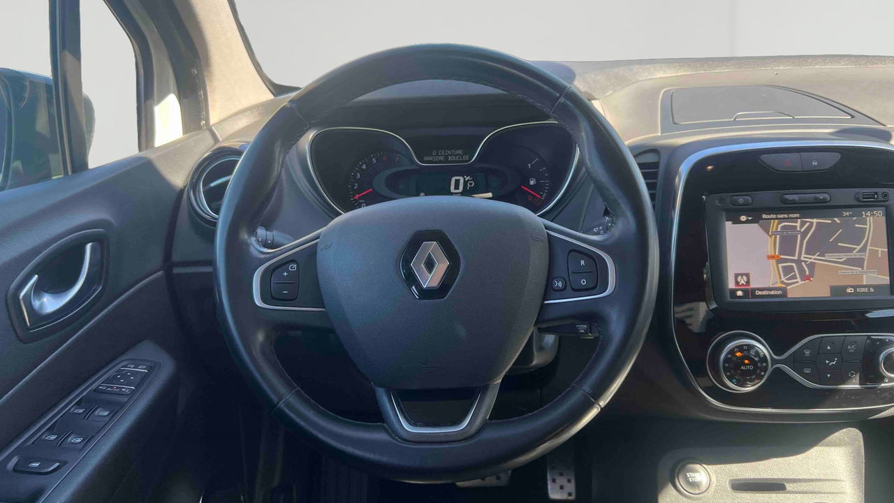 Renault Captur TCe 150 FAP EDC — photo 10