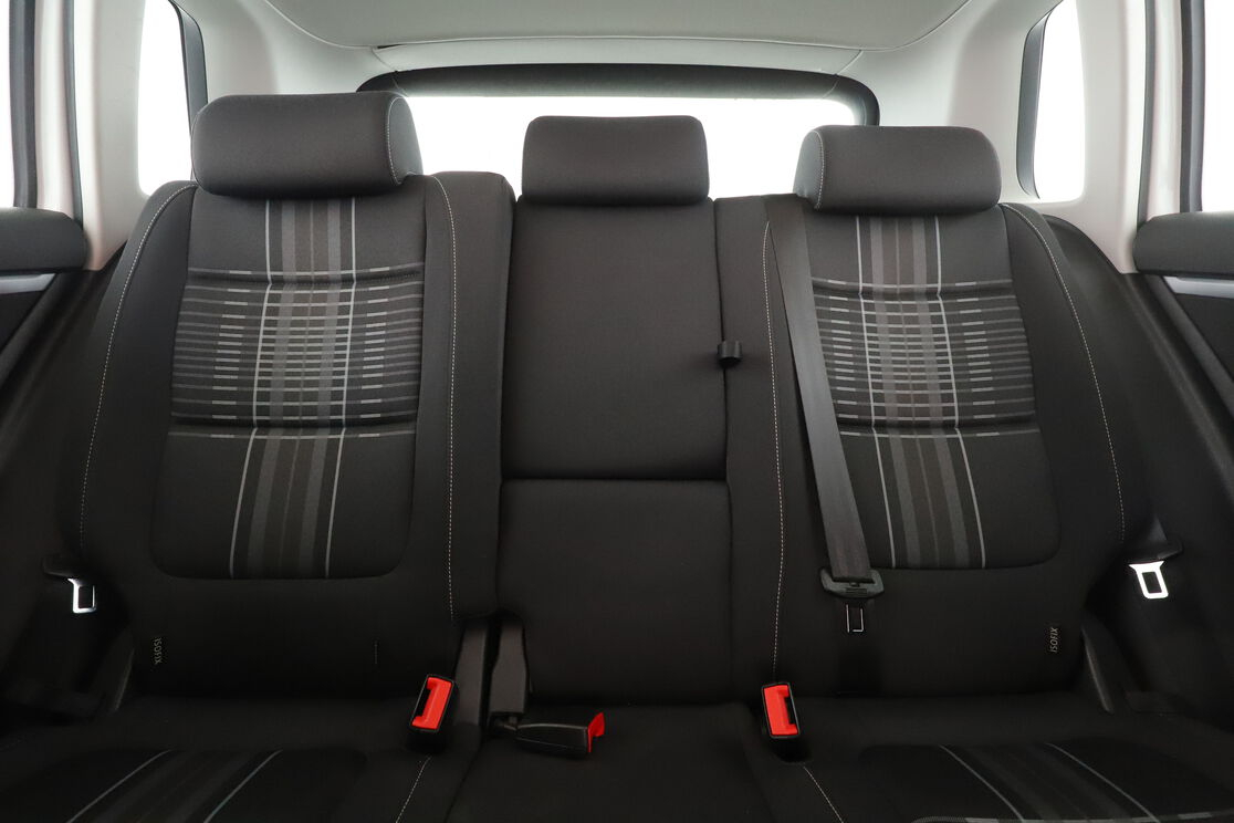 Volkswagen Tiguan 2.0 TDI BlueMotion Tech Lounge — photo 14