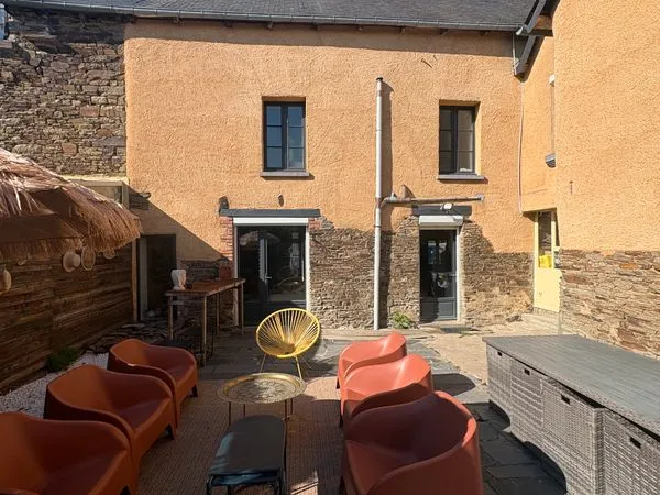 Maison centre bourg Pleugueneuc